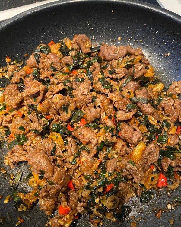 Anh cho biết học hỏi kỹ năng nấu ăn khó dần. Anh cho biết học hỏi kỹ năng nấu ăn khó dần.
