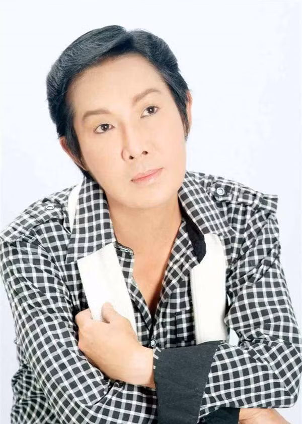 NSƯT Vũ Linh từng rơi vào cảnh nợ nần tiền tỷ vì cờ bạc.