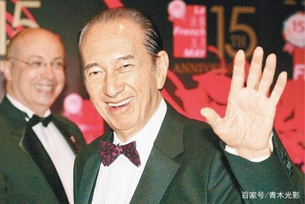 Người điều hành tập đoàn Úc Ngu mới thực sự là người nắm giữ đế chế casino. Người điều hành tập đoàn Úc Ngu mới thực sự là người nắm giữ đế chế casino.