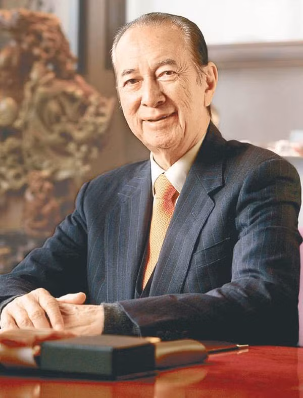 Hà Hồng Sân bắt đầu cân bằng thế lực của các bà vợ từ rất sớm.