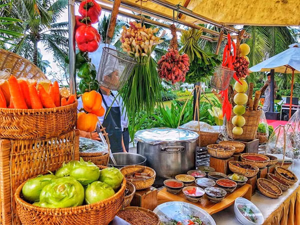 Thưởng thức phở Thìn vừa quen, vừa lạ ở Vinpearl-2