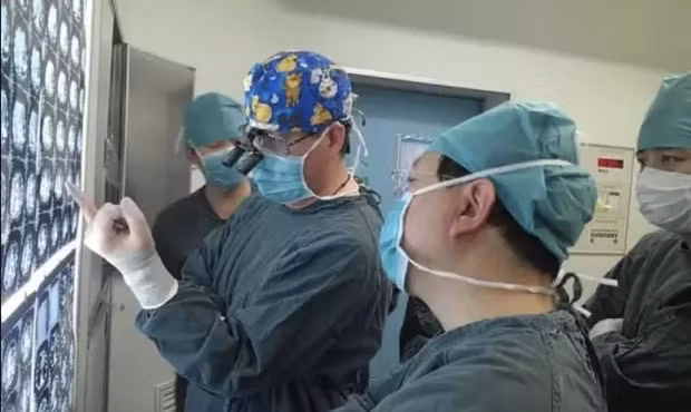 Chàng trai 33 tuổi không thuốc lá, rượu bia nhưng mắc ung thư gan giai đoạn cuối chỉ vì quá... tiết kiệm-1