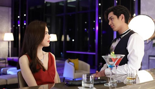 Nhìn tấm lưng trần của vợ cũ chồng giữa tiệc cưới, tôi sợ hãi hủy hôn ảnh 1 Vợ cũ của chồng tuột áo giữa tiệc cưới, nhìn tấm lưng trần của chị tôi hủy hôn ngay-1