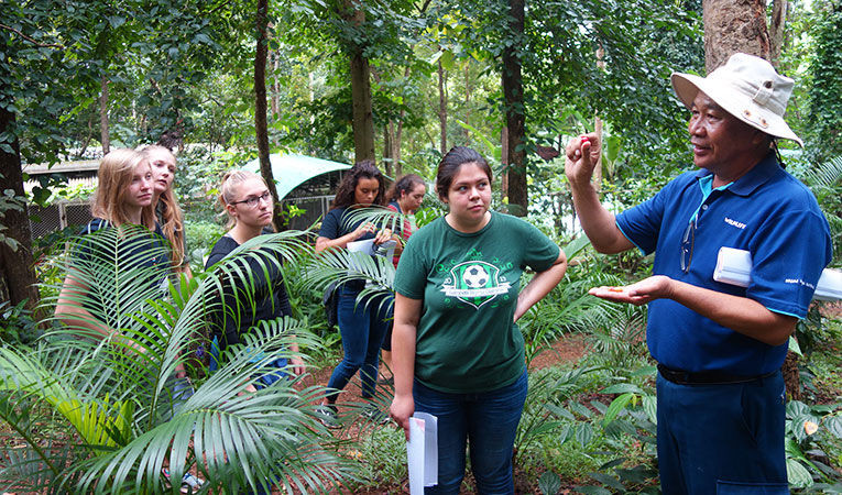 Sinh viên tham gia lớp Phát triển Nông nghiệp bền vững tại Chiang Mai, Thái Lan. (Ảnh: ITN)