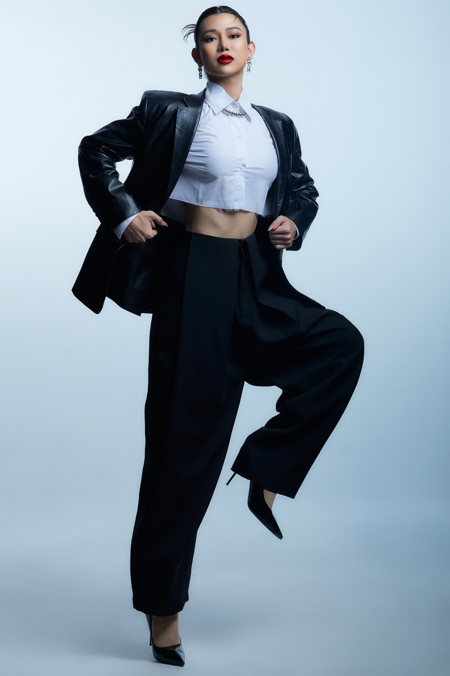 Nguyễn Vũ Hà Anh là Biên tập viên tài năng và được đông đảo khán giả biết đến.