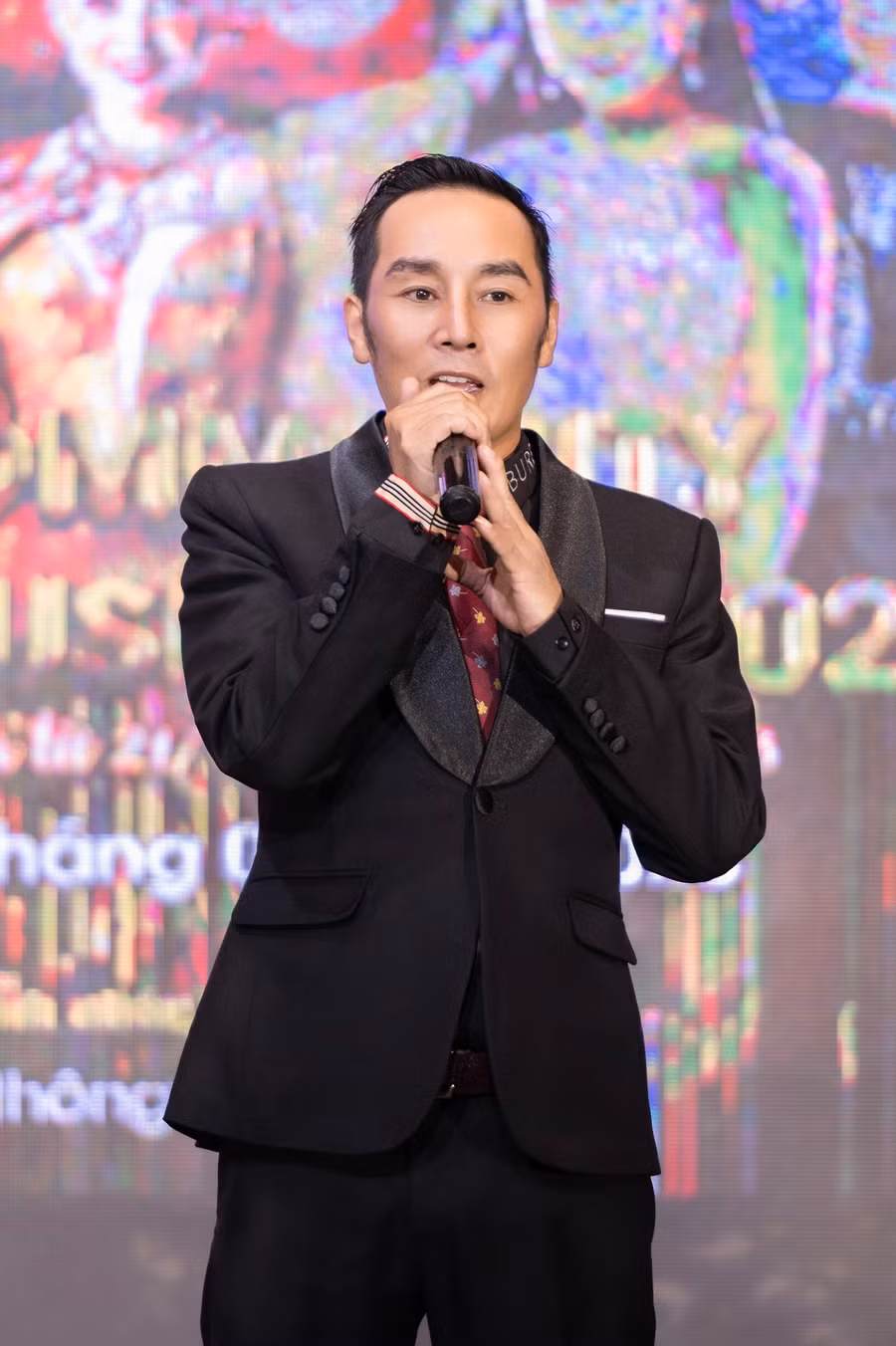 Ông Lê Ngọc Hưng - Trưởng Ban tổ chức phát biểu tại buổi họp báo công bố cuộc thi