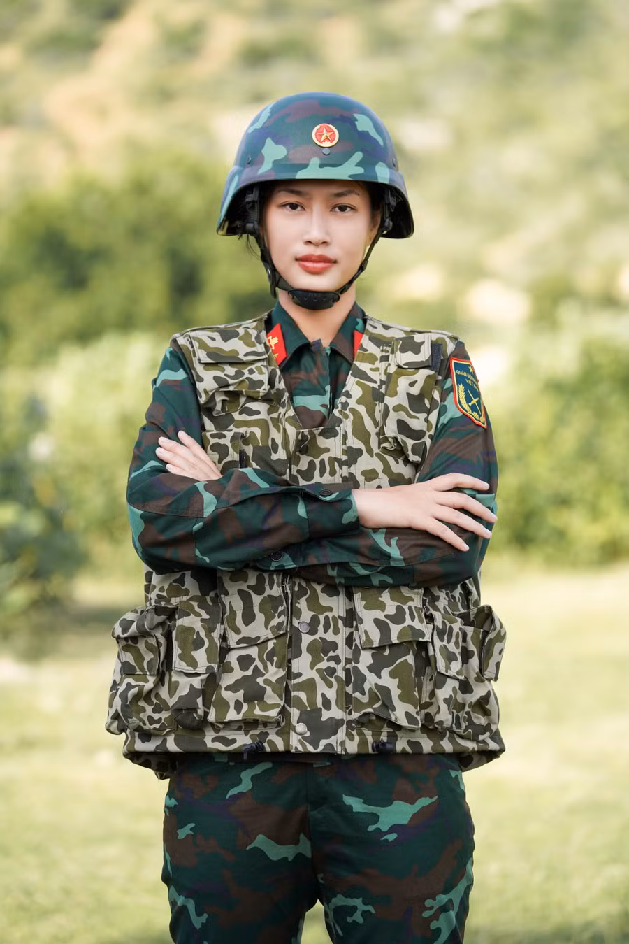 Là một nàng hậu thông minh với tài ăn nói duyên dáng cùng ngoại hình xinh đẹp, Đoàn Thiên Ân nổi tiếng là “cây hài” mới của làng giải trí Việt.