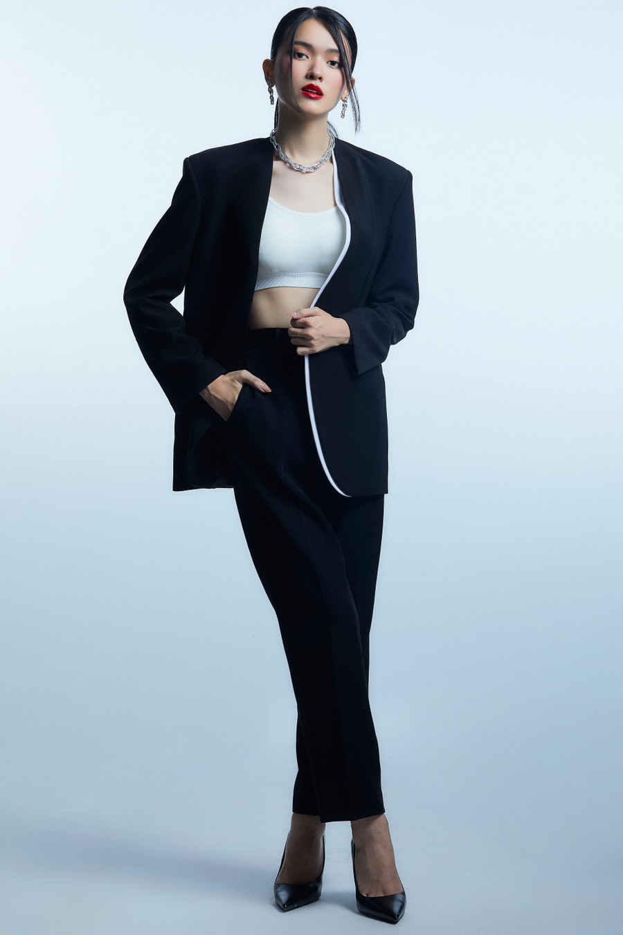 Mặc dù có ngoại hình đẹp, sáng nhưng vì còn rụt rè và nhút nhát nên cô chưa nhận được đủ sự đồng ý của giám khảo để bước tiếp vào vòng trong.