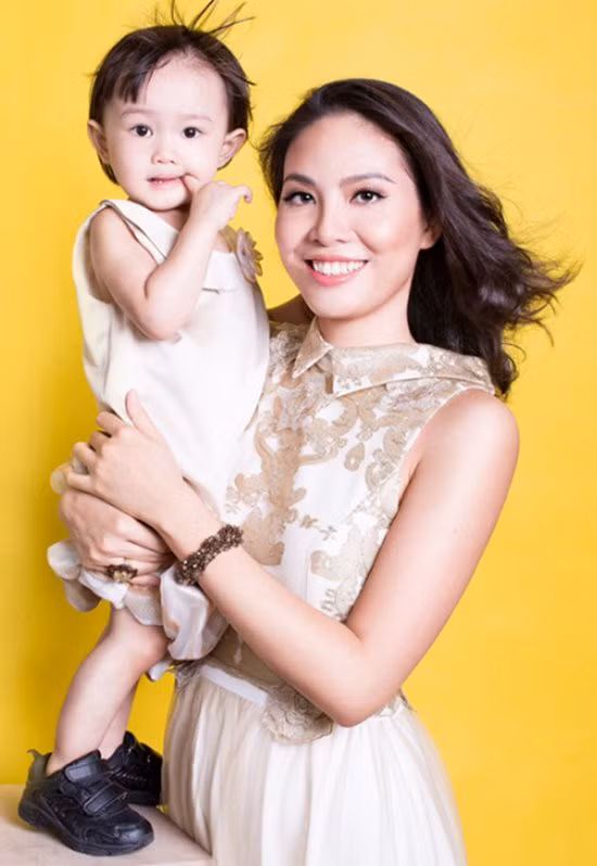 3 nang hoa hau tai hon day hanh phuc, lay chong dai gia, con gai xinh xuat chung - 10