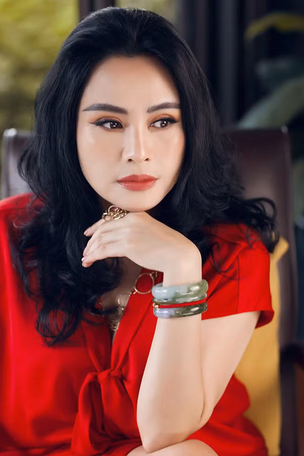 20190623-hong-nhung-mc-ky-duyen-thanh-lam-tuoi-50-van-xinh-dep-sexy-1