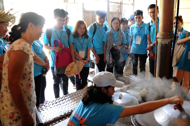 Những ý tưởng khởi nghiệp của các bạn trẻ đang dần hình thành trong những chuyến trải nghiệm. Những ý tưởng khởi nghiệp của các bạn trẻ đang dần hình thành trong những chuyến trải nghiệm.