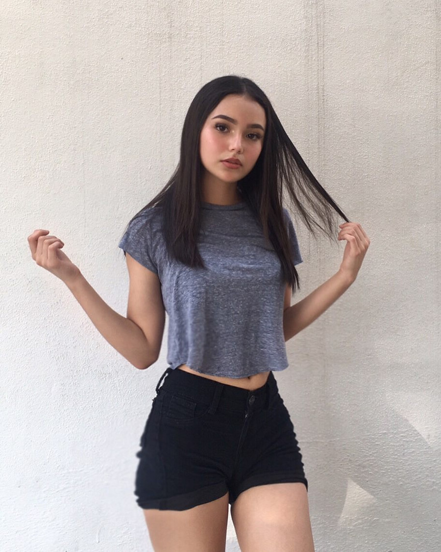 Jacquie Gonzaa sinh năm 2005 đến từ Mexico là hot girl 10X thời gian qua được CĐM quan tâm đặc biệt. Jacquie Gonzaa sinh năm 2005 đến từ Mexico là hot girl 10X thời gian qua được CĐM quan tâm đặc biệt.