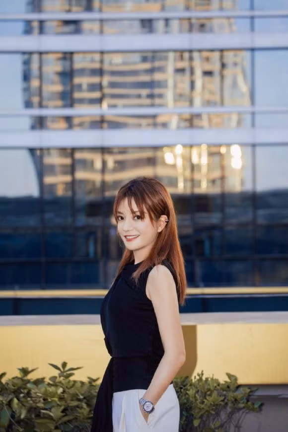 Nàng ” Tiểu Yến Tử” rạng ngời, xinh đẹp mỗi khi xuất hiện trong các sự kiện lớn