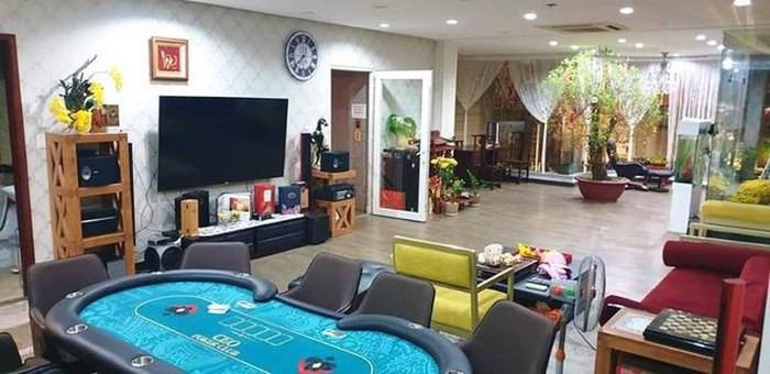 Căn nhà rộng và có đầy đủ các thiết bị thư giãn hiện đại bậc nhất.