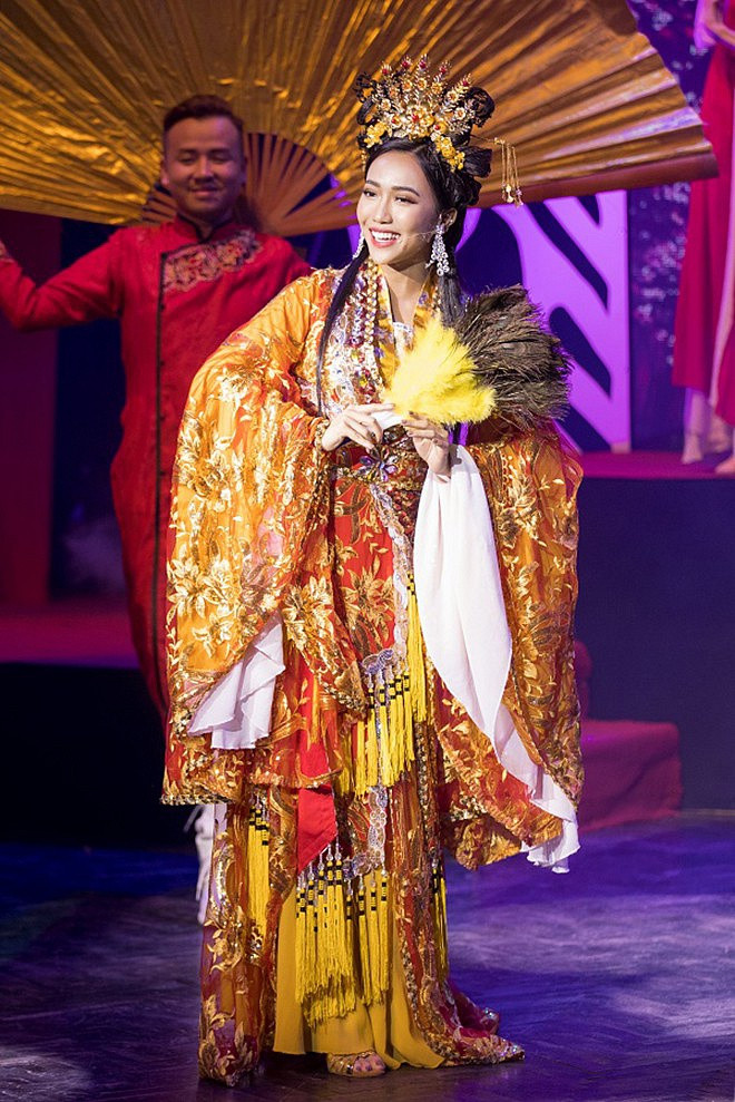 Cuộc sống giàu có của diễn viên hài Diệu Nhi ở tuổi 28 ảnh 2 Cuộc sống giàu có của Diệu Nhi ở tuổi 28-2