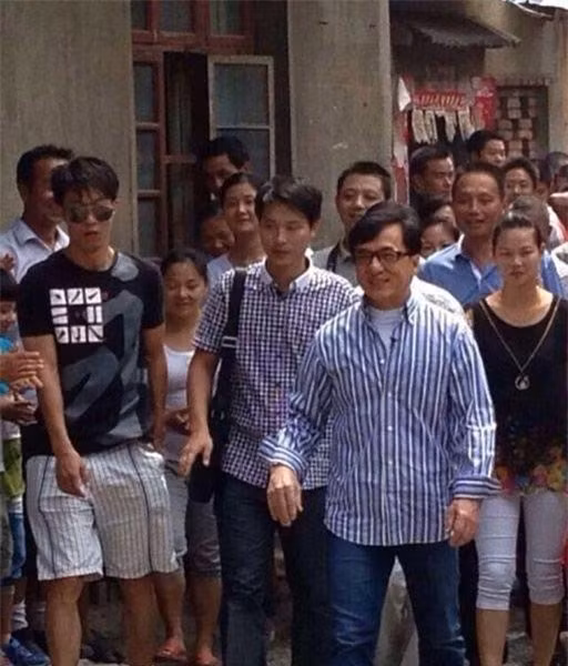 Thành Long - Lý Liên Kiệt: Vô cùng giàu có, quyền lực nhưng kẻ bị chê cười, người được ngưỡng mộ - Ảnh 4.