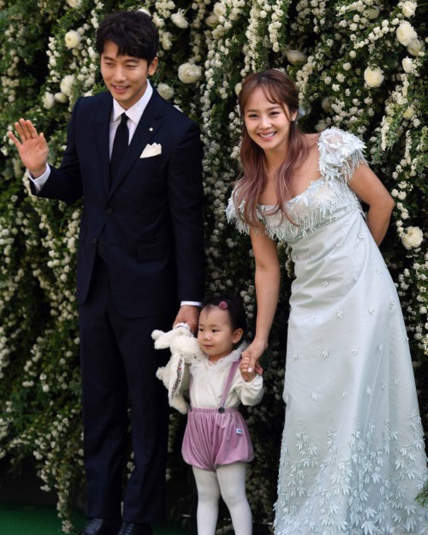 5 mỹ nhân có gương mặt đẹp nhất lịch sử Kpop, trăm năm có một ảnh 3 5 mỹ nhân có gương mặt đẹp nhất lịch sử Kpop, trăm năm có một ảnh 3