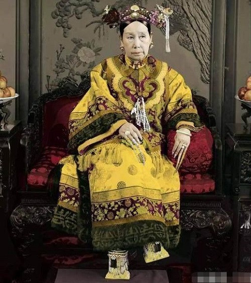 Lý do các phi tần nhà Thanh luôn mang bộ móng giả - Ảnh 3 Lý do các phi tần nhà Thanh luôn mang bộ móng giả - Ảnh 3