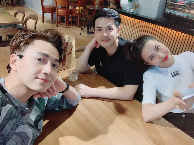 Là bạn thân 10 năm nhưng vẫn chưa nhận được thiệp mời cưới từ Đông Nhi, Ngô Kiến Huy đòi làm rõ lẽ thì phát hiện ra lý do không ngờ - Ảnh 6. Là bạn thân 10 năm nhưng vẫn chưa nhận được thiệp mời cưới từ Đông Nhi, Ngô Kiến Huy đòi làm rõ lẽ thì phát hiện ra lý do không ngờ - Ảnh 6.