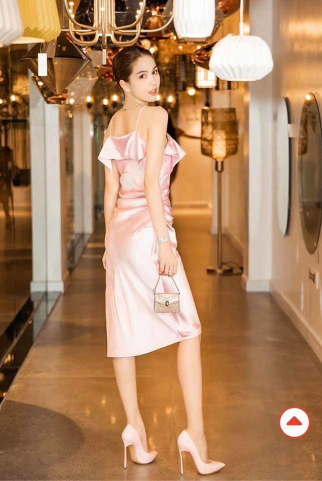 Shopping nhiều quá, Ngọc Trinh quên luôn chiếc váy mua 1 năm chưa mặc ảnh 2 co ai nhu ngoc trinh, shopping nhieu qua quen luon chiec vay mua 1 nam van chua mac - 3