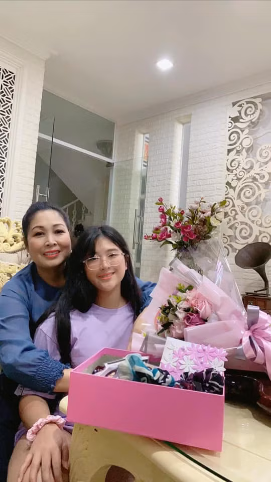 sao Việt ngày 20/10, lời chúc 20/10, quà tặng 20/10