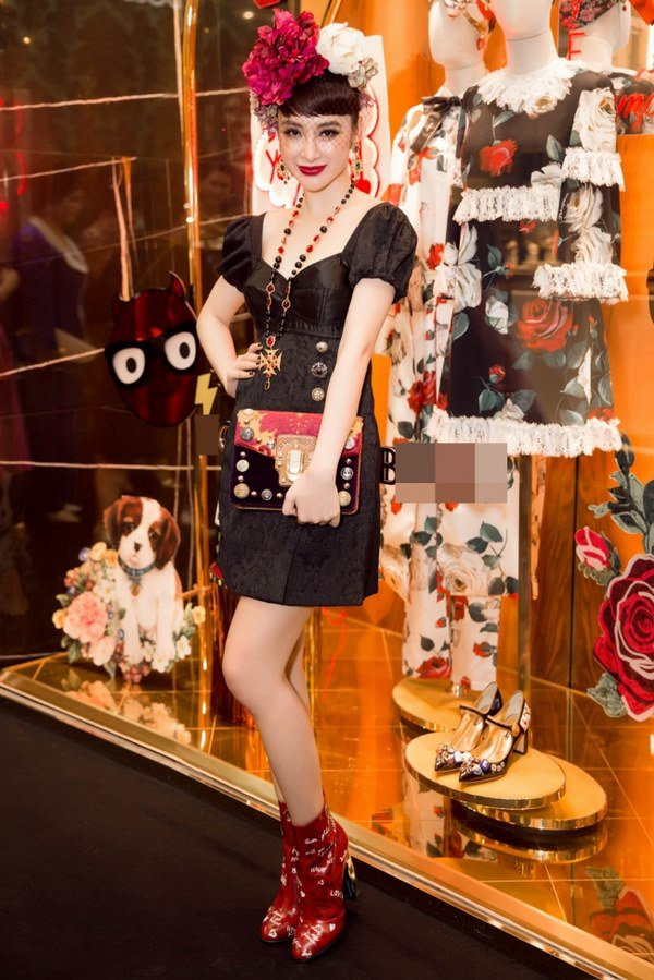 Diện bộ đồ sến sẩm, Phi Thanh Vân trông như người thế kỷ trước ảnh 6 Diện bộ đồ sến sẩm, Phi Thanh Vân trông như người thế kỷ trước đi lạc-6