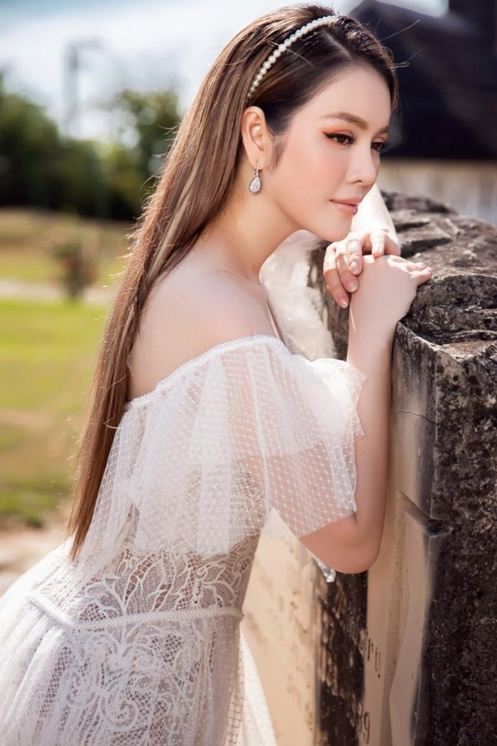 Lý Nhã Kỳ, người đẹp bí ẩn nhất của showbiz Việt ảnh 10