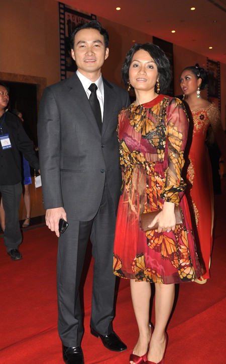 Hai cuộc hôn nhân sóng gió của diễn viên Chi Bảo trước khi công khai bạn gái gợi cảm ảnh 3 Hai cuộc hôn nhân sóng gió của diễn viên Chi Bảo trước khi công khai bạn gái gợi cảm ảnh 3