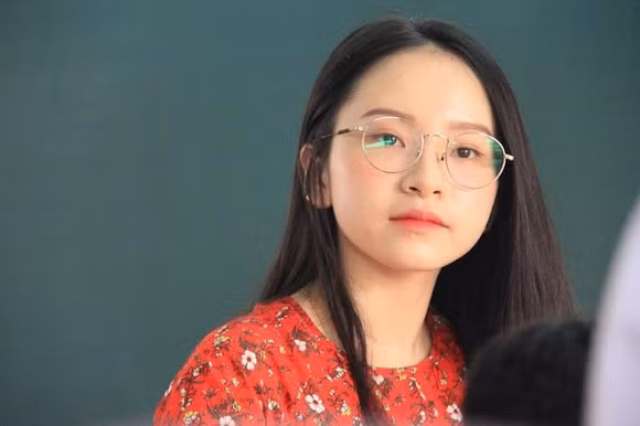 cô giáo, cô giáo bị chụp lén, giới trẻ 