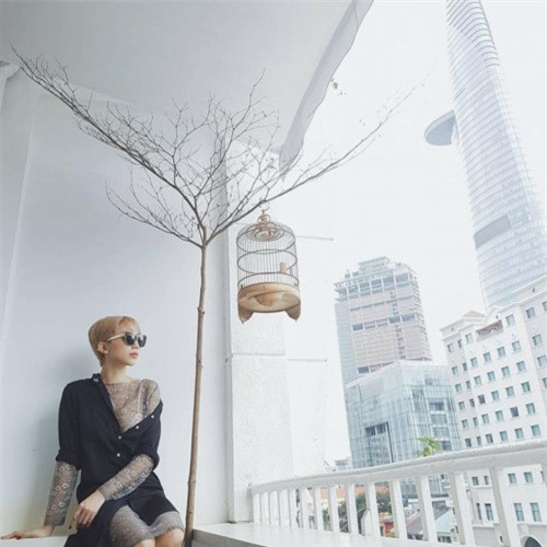 Tóc Tiên lộ biệt thự “khủng” hiếm thấy, xứng danh “đại gia ngầm“ ảnh 3 Empty