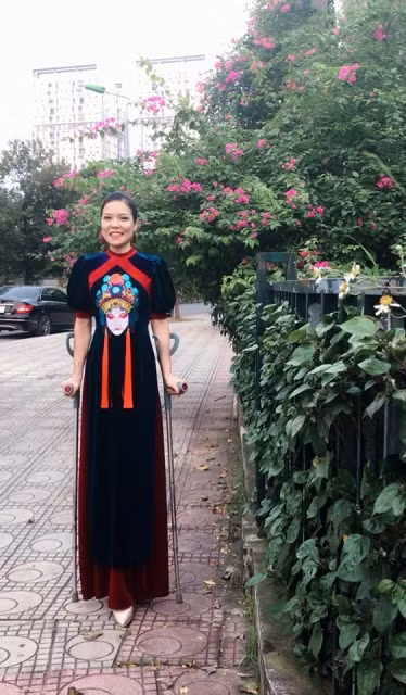 Bế Thị Băng bị tai nạn mất một chân.