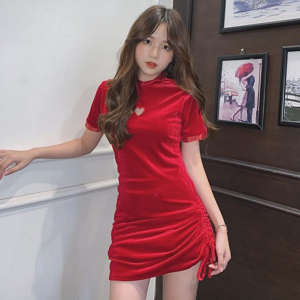 Nhan sắc bạn gái tin đồn mới của Quang Hải khiến dân mạng bị Nhan sắc bạn gái tin đồn mới của Quang Hải khiến dân mạng bị