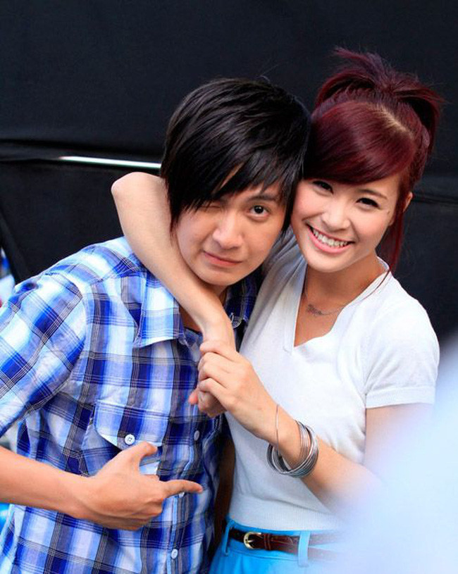 Là bạn thân 10 năm nhưng vẫn chưa nhận được thiệp mời cưới từ Đông Nhi, Ngô Kiến Huy đòi làm rõ lẽ thì phát hiện ra lý do không ngờ - Ảnh 4. Là bạn thân 10 năm nhưng vẫn chưa nhận được thiệp mời cưới từ Đông Nhi, Ngô Kiến Huy đòi làm rõ lẽ thì phát hiện ra lý do không ngờ - Ảnh 4.