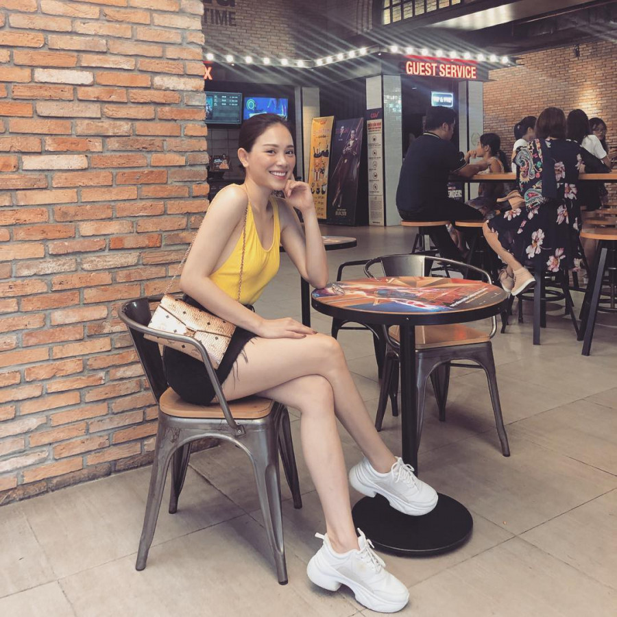 Người yêu thiếu gia Phillip Nguyễn đẳng cấp “đại gia” khi sở hữu hàng loạt túi khủng ảnh 8 Empty