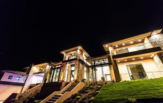 Choáng với cơ ngơi 