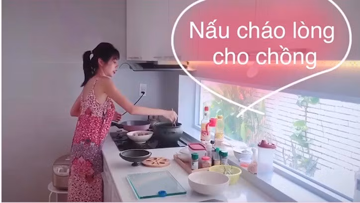 Ca sĩ Thủy Tiên tiết lộ bí quyết nấu cháo lòng quẩy miền Tây chuẩn chỉnh ảnh 2 Ca sĩ Thủy Tiên tiết lộ bí quyết nấu cháo lòng quẩy miền Tây chuẩn chỉnh ảnh 2