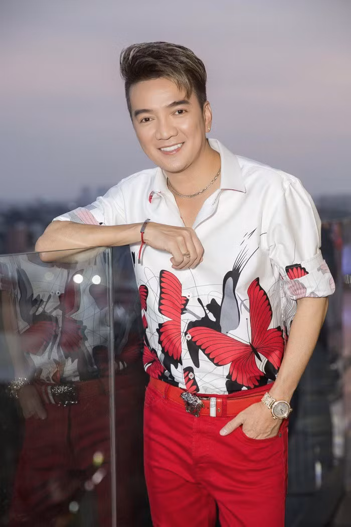 Đàm Vĩnh Hưng thông báo ngừng xuất hiện trên toàn lãnh thổ Việt Nam ảnh 2