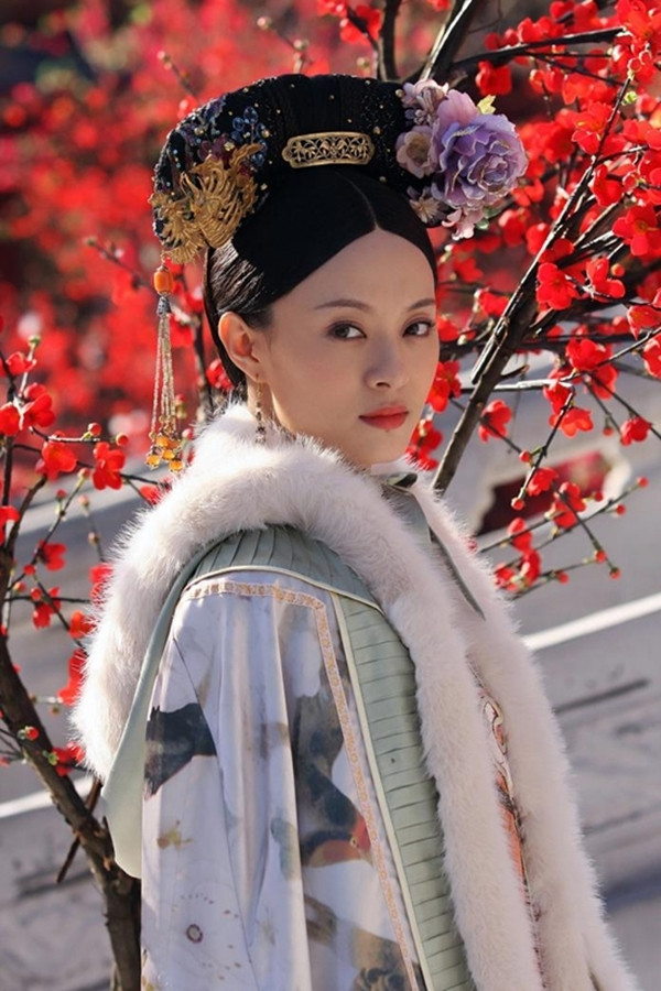 Triệu Lệ Dĩnh, Dương Mịch đẹp hút hồn trong tạo hình nhà Thanh ảnh 11 Triệu Lệ Dĩnh, Dương Mịch đẹp hút hồn trong tạo hình nhà Thanh ảnh 11