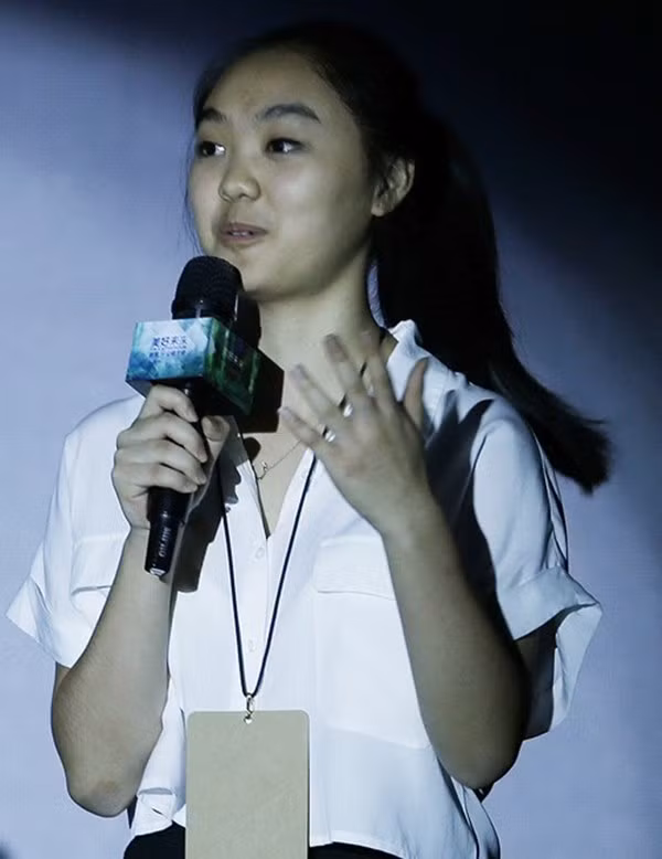 Con gái Lý Liên Kiệt và Chân Tử Đan: Sống sang chảnh từ bé, lớn lên giỏi giang hơn người-4