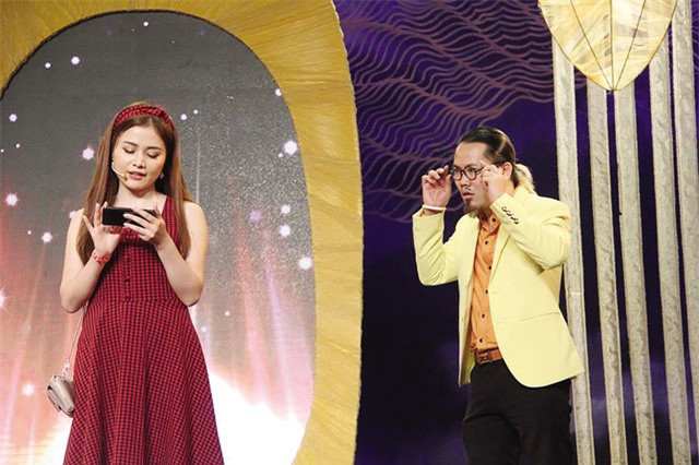 Khối tài sản “khủng” hàng chục tỷ của nghệ sĩ hài Vượng Râu ảnh 1 Ngôi sao - Nghệ sĩ hài Vượng Râu sở hữu tài sản chục tỷ, không ngại sinh con một bề (Hình 2).