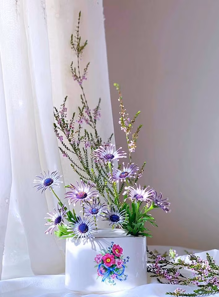 Mẹ đảm trổ tài cắm hoa siêu đẹp, siêu lạ cho mùa hè thêm rực rỡ ảnh 8