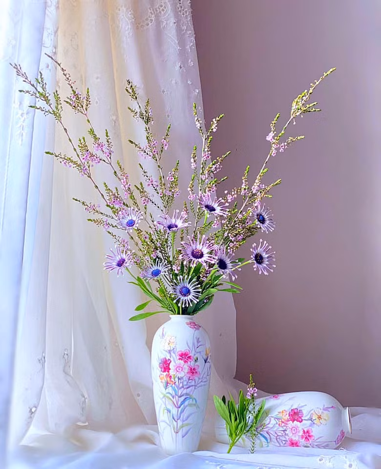 Mẹ đảm trổ tài cắm hoa siêu đẹp, siêu lạ cho mùa hè thêm rực rỡ ảnh 9