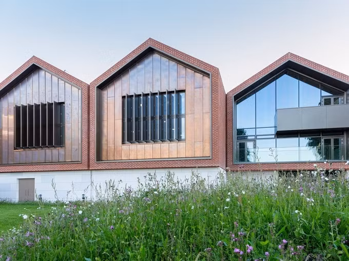 Trung tâm giáo dục ở Bình Định vào top trường đẹp thế giới ảnh 5