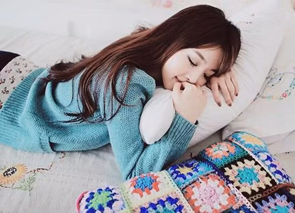 11 thói quen vô tình khiến chị em già đi nhanh chóng 