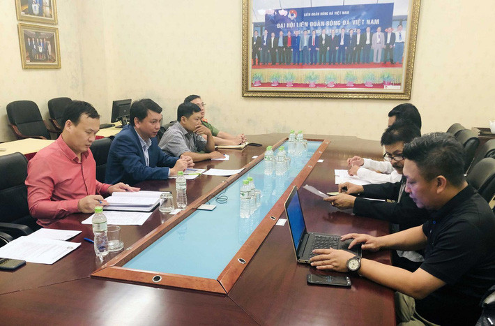 Đại diện VFF, FAM và các bên liên quan họp bàn về công tác an ninh trận đấu Đại diện VFF, FAM và các bên liên quan họp bàn về công tác an ninh trận đấu