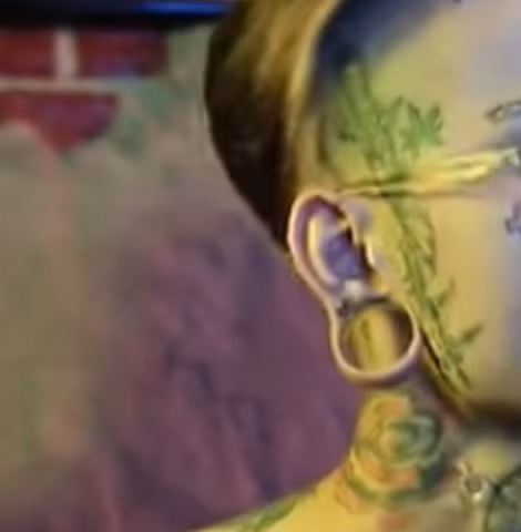 1001 kiểu làm đẹp kinh dị của các “cậu ấm, cô chiêu" ảnh 3