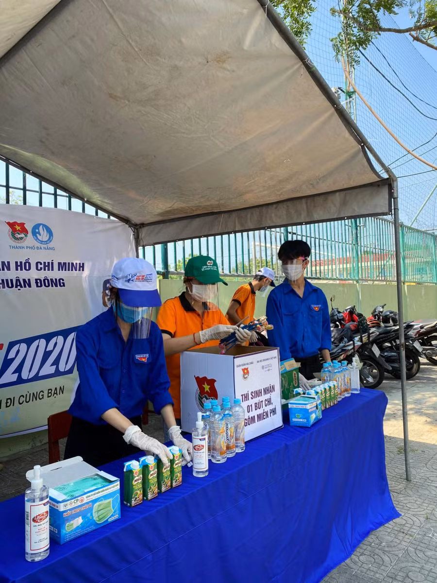 Thi Tốt nghiệp THPT 2020 đợt 2: Tình nguyện viên phải đảm bảo phòng dịch Covid-19 cho chính mình ảnh 6