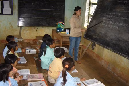 Không để các khoản thu làm khó phụ huynh