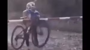 Không phải tự nhiên mà phụ nữ luôn khó hiểu