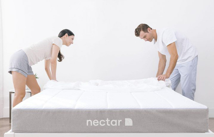 7 mẹo đơn giản để dọn dẹp phòng ngủ luôn sạch sẽ - Ảnh 2. 7 mẹo đơn giản để dọn dẹp phòng ngủ luôn sạch sẽ - Ảnh 2.